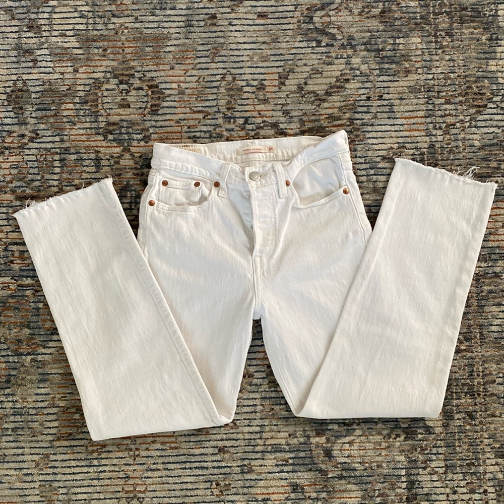 Wedgie Straight Levi’s